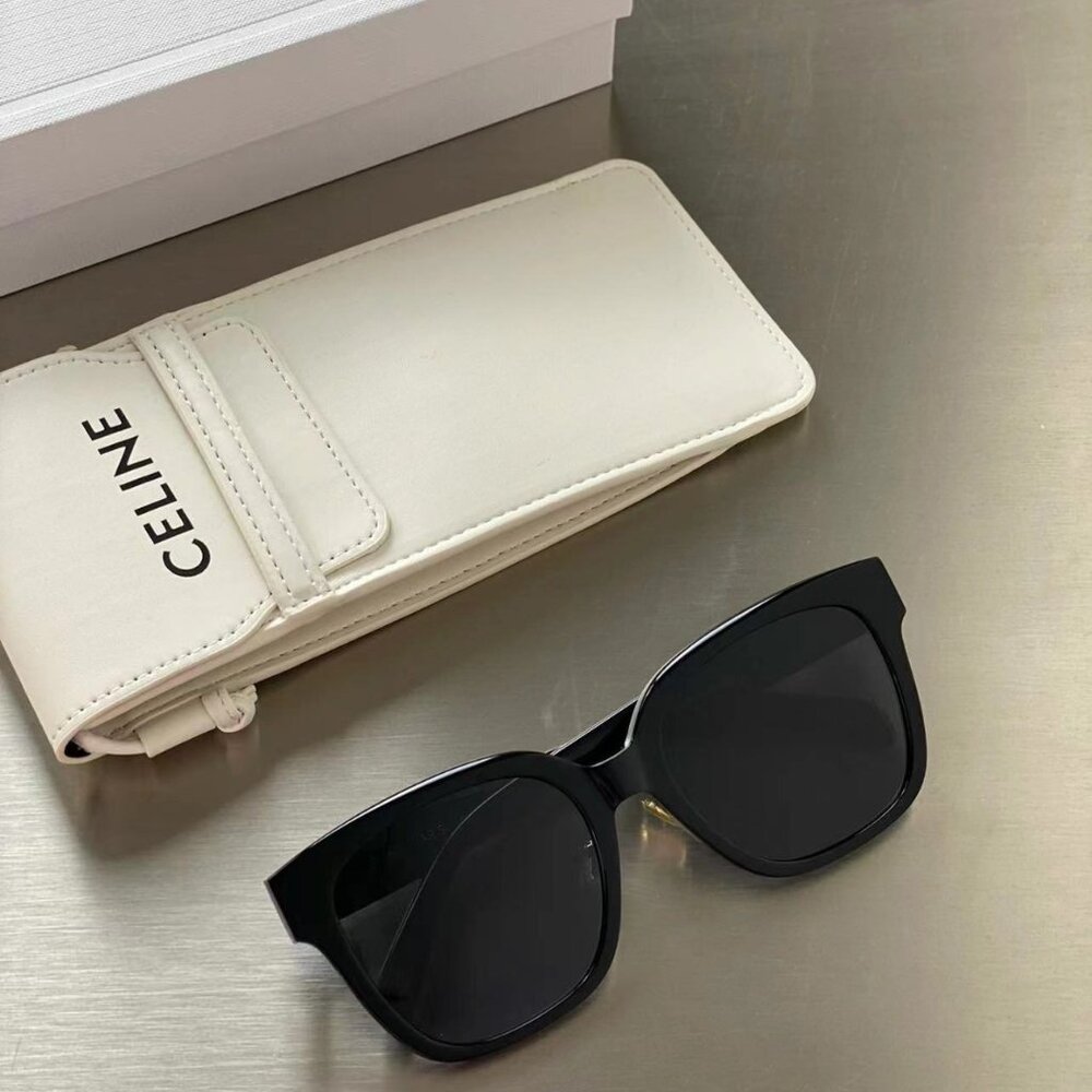 CELINE Triomphe 05 Tribute Logo Acetate Sunglasses - Square Frame, Women's Black